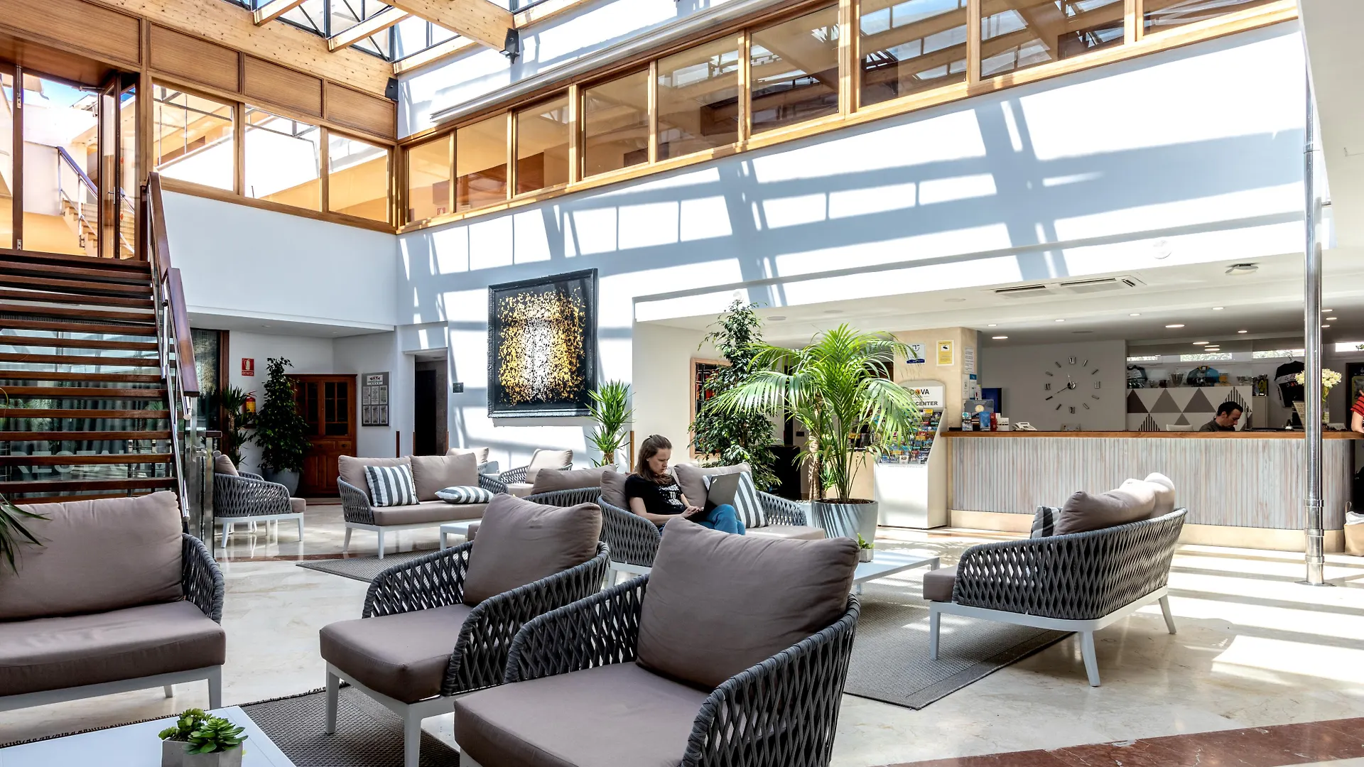 Aparthotel Duva & Spa Port de Pollenca